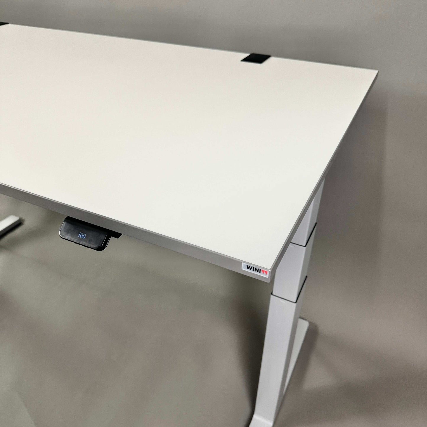 WINI Flow Schreibtisch 160x80cm white electric height-adjustable office desk with digital control panel