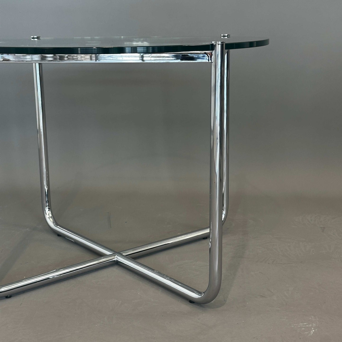 Walter Knoll MR Couchtisch mit Glasplatte und chromglänzendem Edelstahlgestell, Durchmesser 72,5 cm, Höhe 52 cm