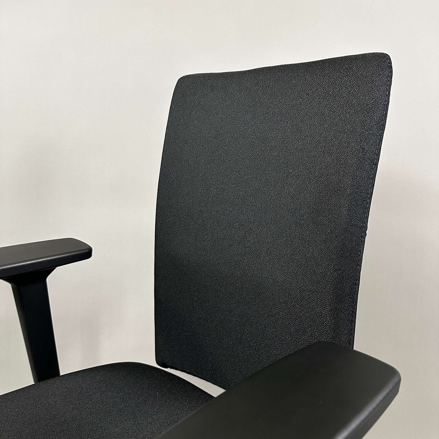 Ergonomic black Westaro Enjoy office chair with adjustable armrests and backrest