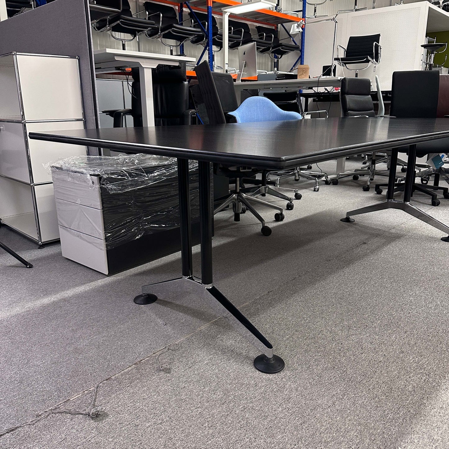 Wilkhahn Konferenztisch Logon schwarz lasiert 240 x 120 cm modern und stabil