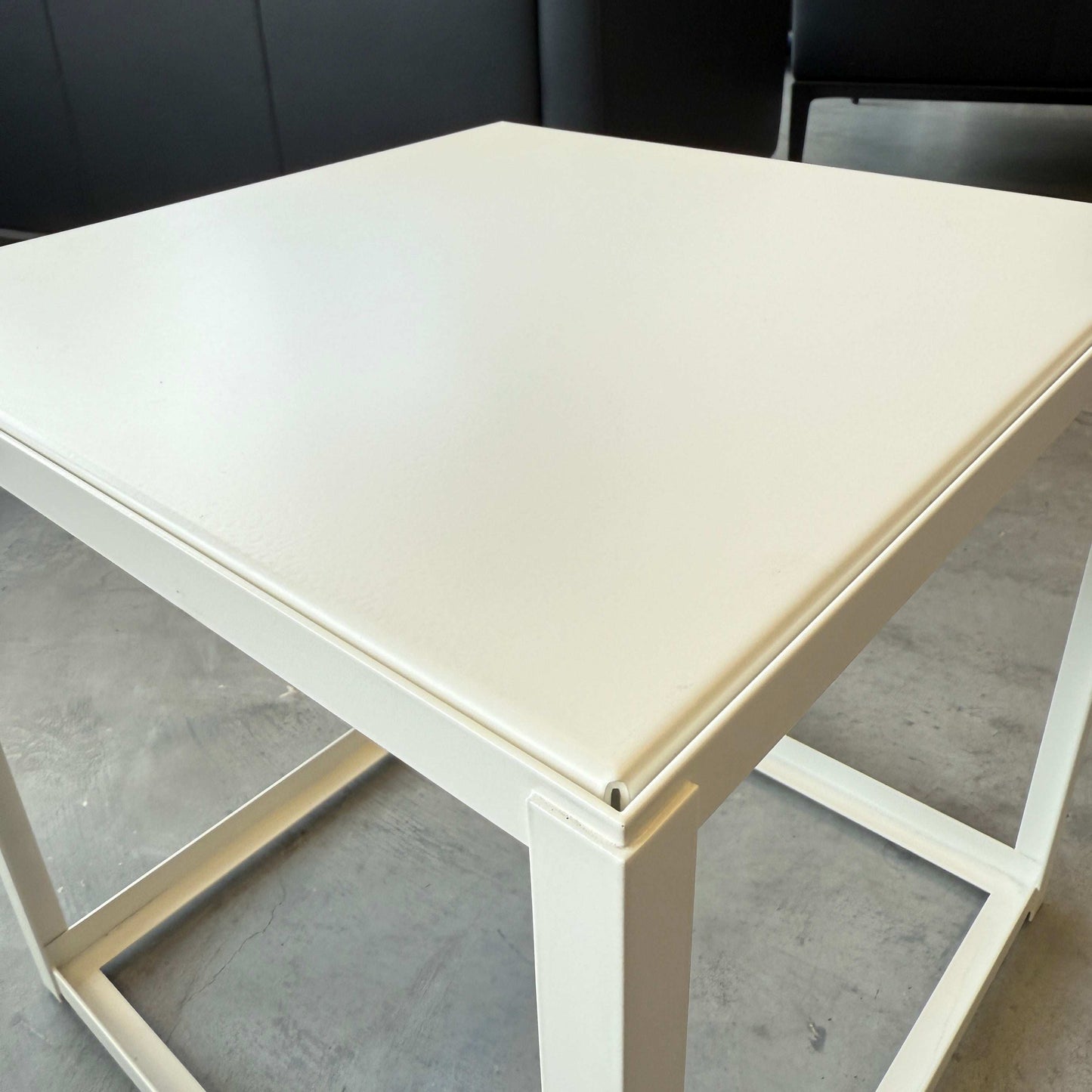 e15 FK12 FortyForty Beistelltisch weiß quadratisch 40x40x40 cm