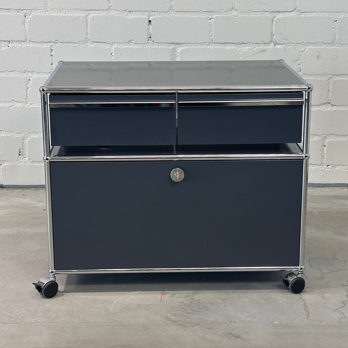 USM Haller Doppelrollcontainer 1 Auszug 2 Schubladen anthrazitgrau