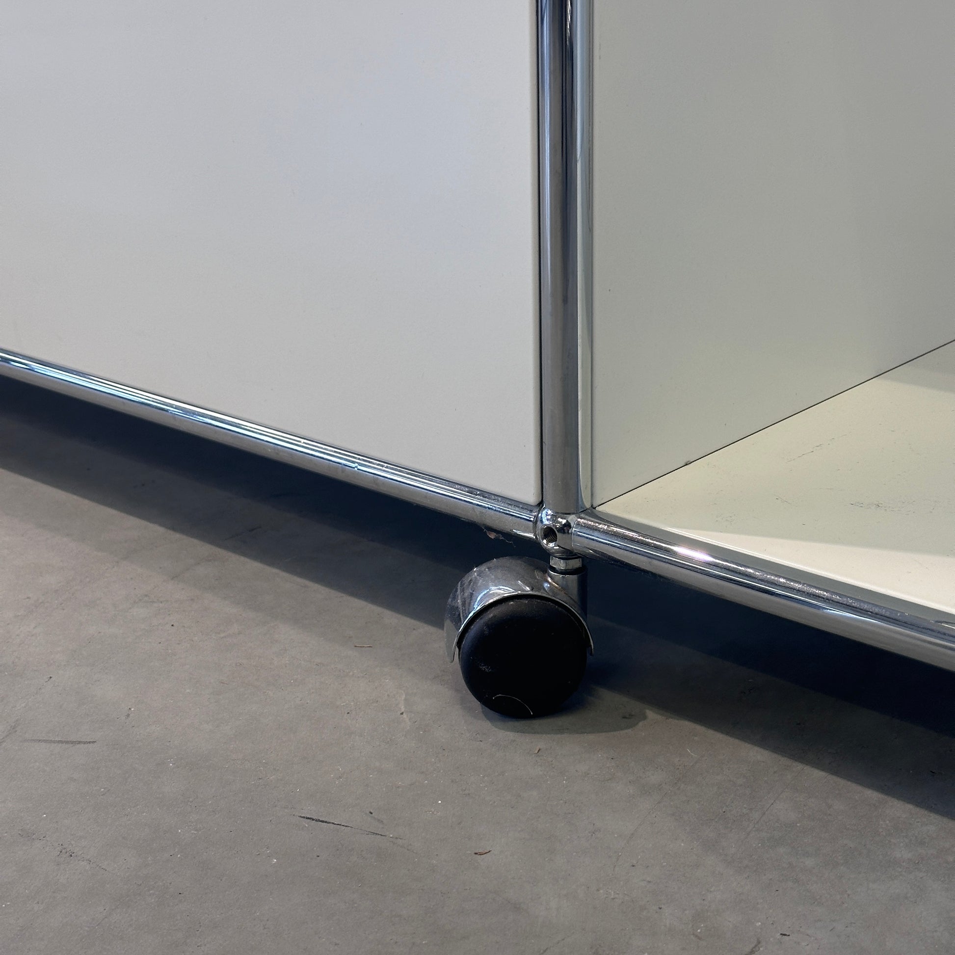 Technikmöbel 152,5x52,5x63mm weiß 2x Klappen