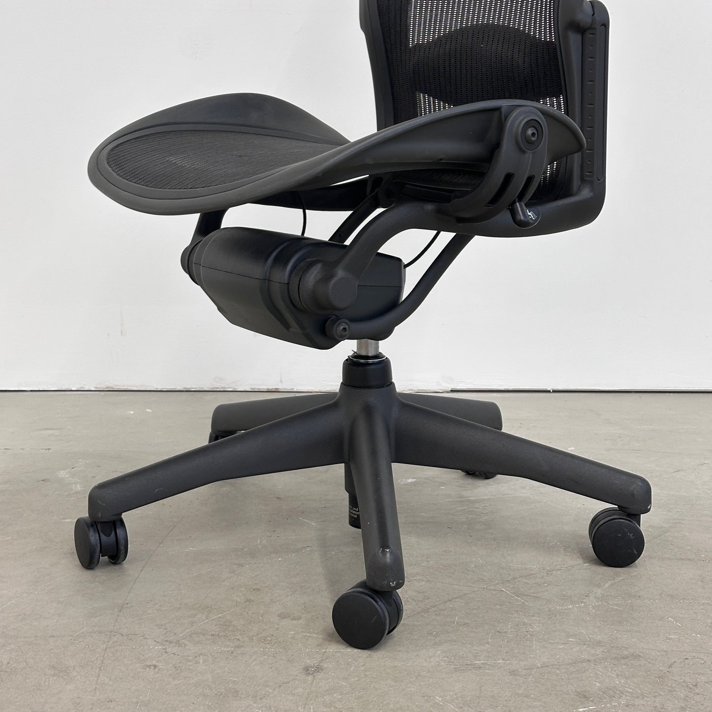 Herman Miller Aeron schwarz (ohne Armlehnen)
