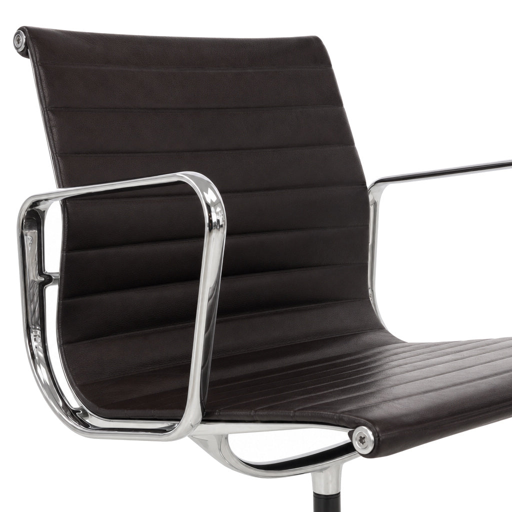Vitra EA 108 Leder braun