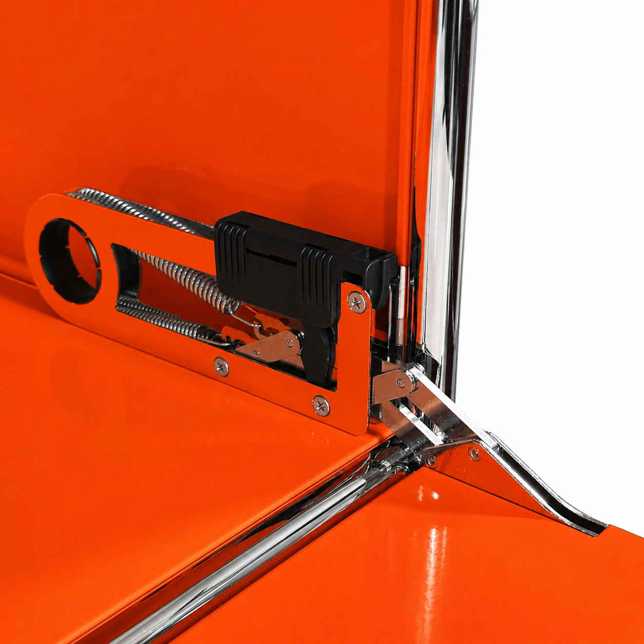 USM Haller Higboard 1x3 orange 3 Klappen