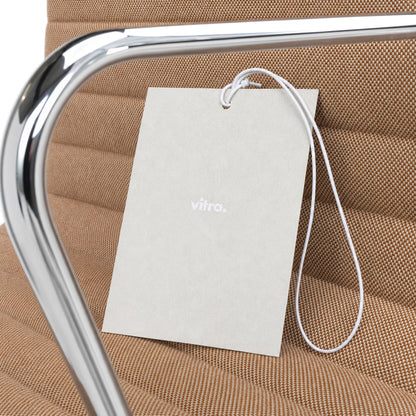 Vitra EA 104 Hopsak Cognac/Elfenbein