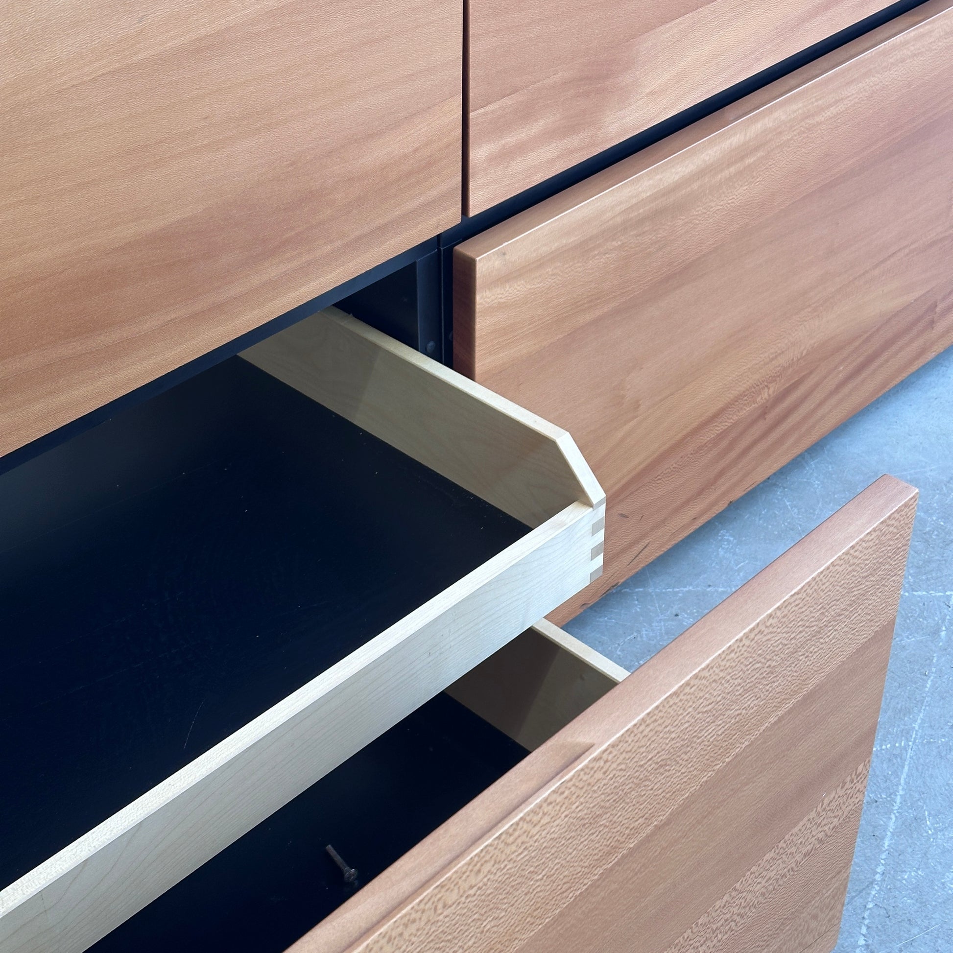 Zoom Design Sideboard Holz