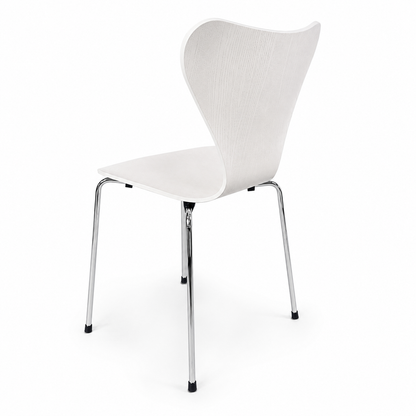 Fritz Hansen Serie 7 Stapelstuhl