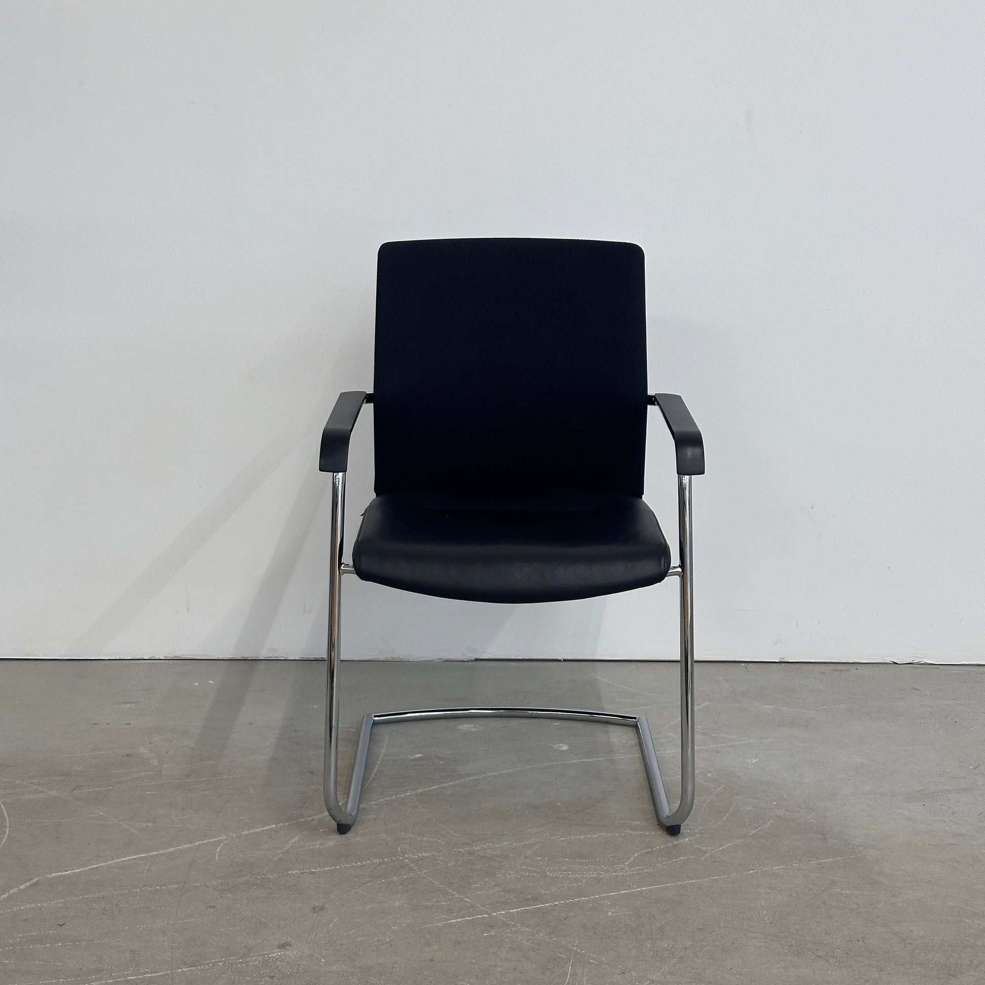 Wilkhahn ON 178/71 Freischwinger Netz / Leder schwarz