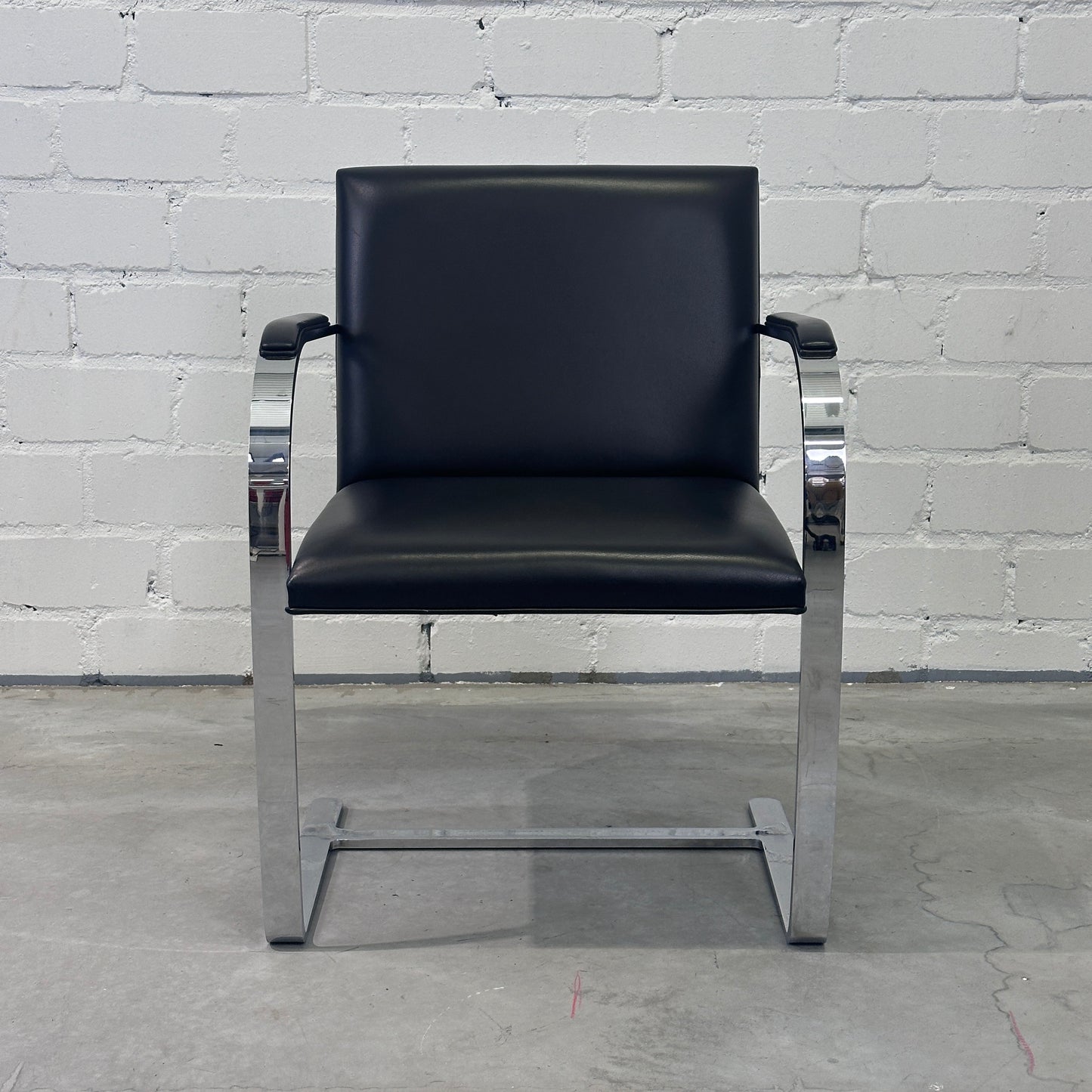 Artikelanlage Brno Sessel Leder schwarz Flachstahl_SWKBR00101