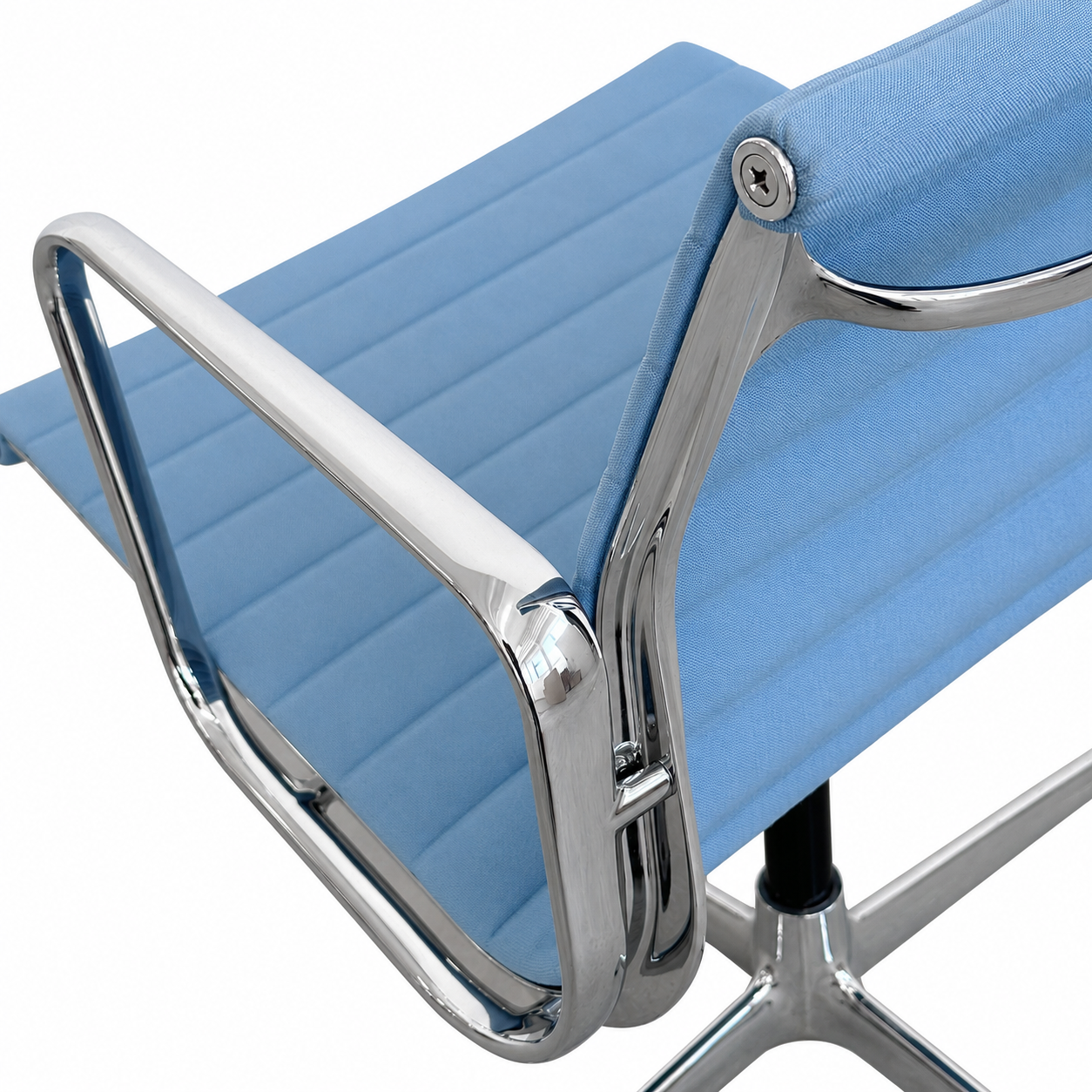 Vitra EA 108 Hopsak hellblau