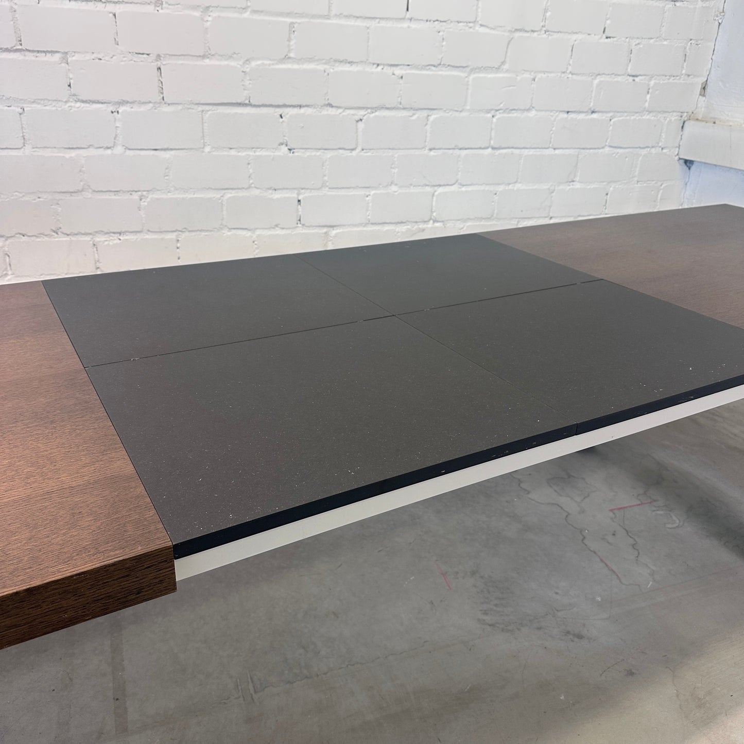 Arco Holztisch Mooreiche 210x90cm ausziehbar