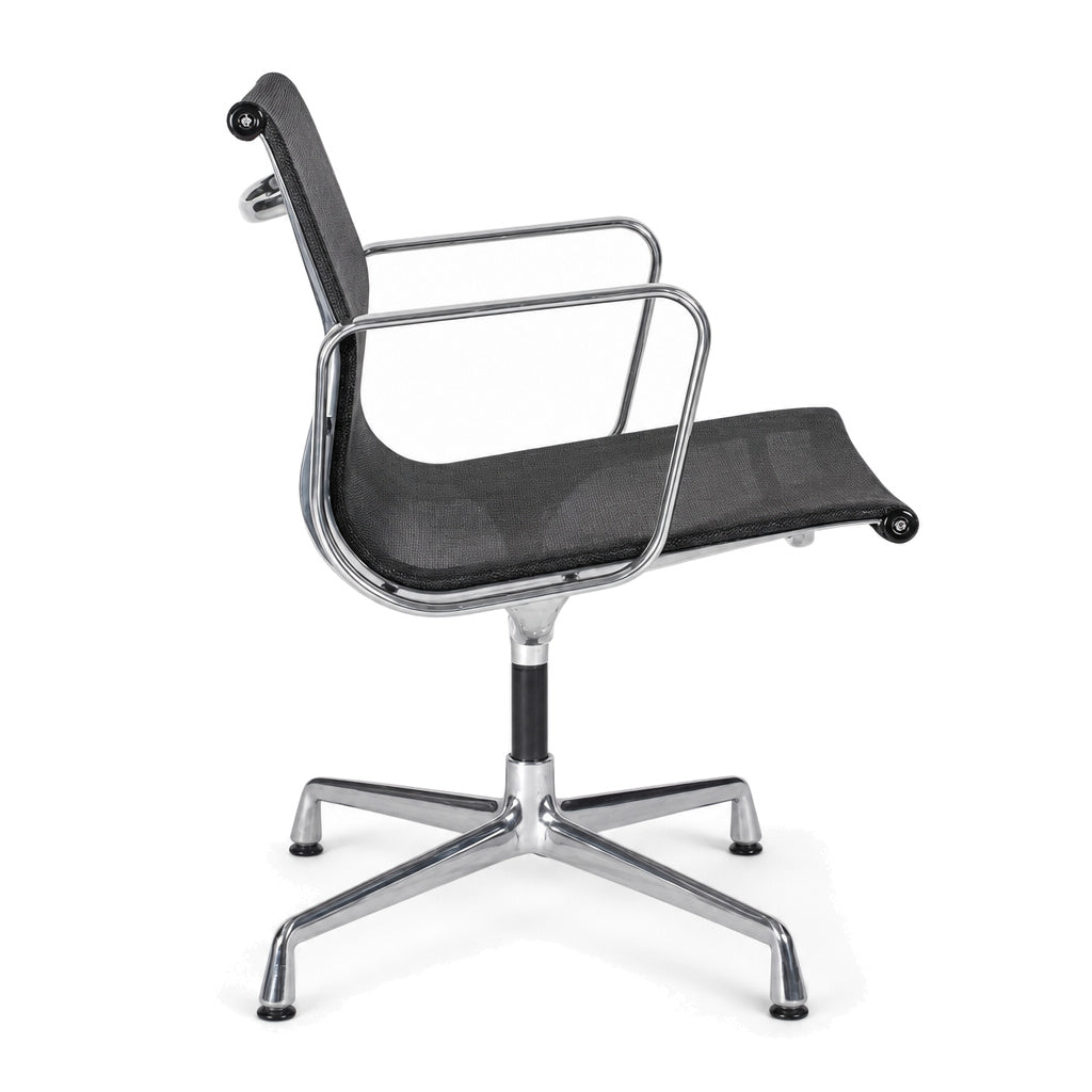 Vitra EA 107 Netz schwarz Chrom