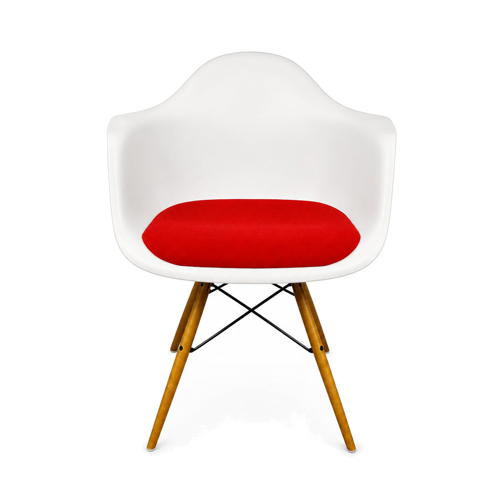 Vitra DAW Eames Plastic Armchair weiß/rot