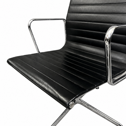 Vitra EA 108 Leder schwarz