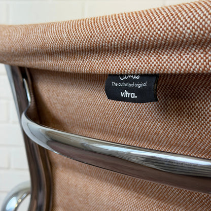 Vitra EA 104 Hopsak Cognac/Elfenbein