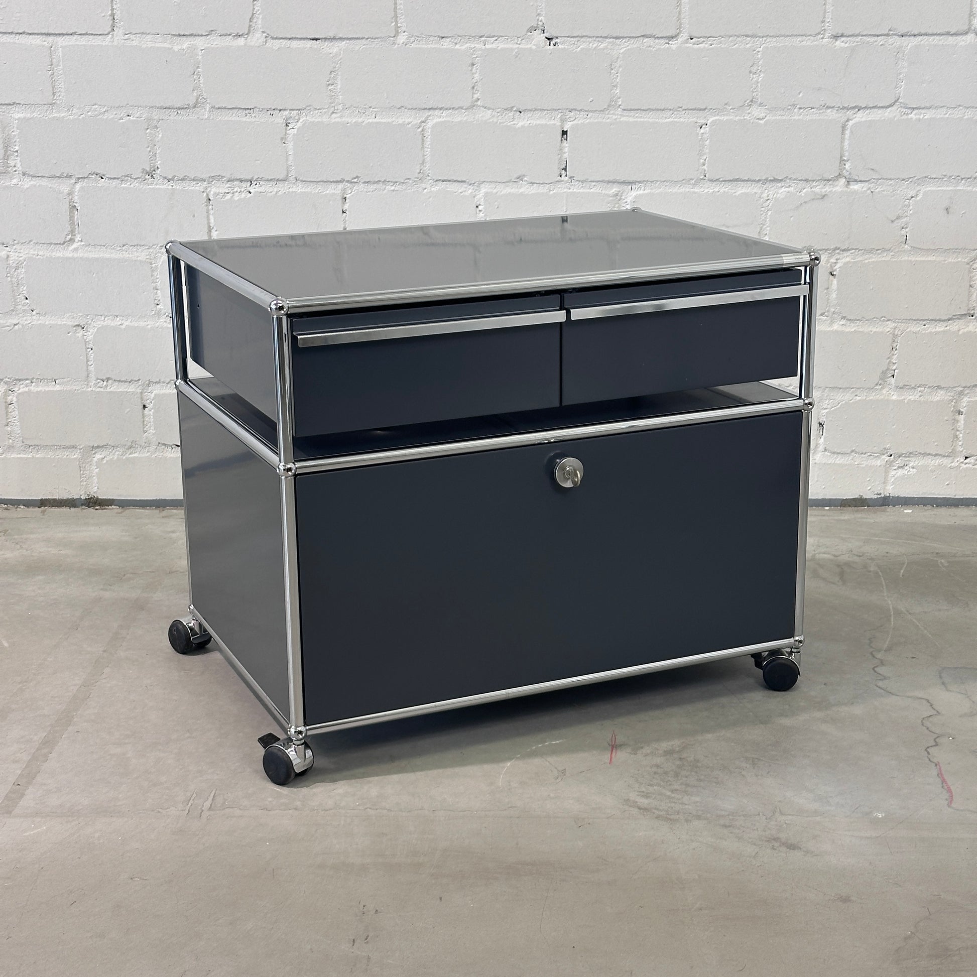 USM Haller Doppelrollcontainer 1 Auszug 2 Schubladen anthrazitgrau