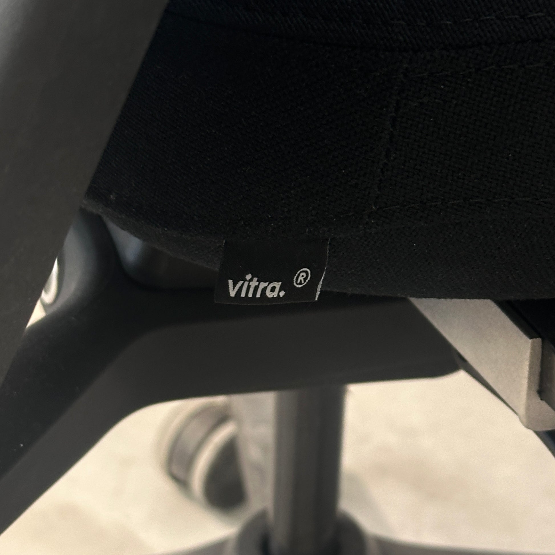 Vitra ID Mesh schwarz
