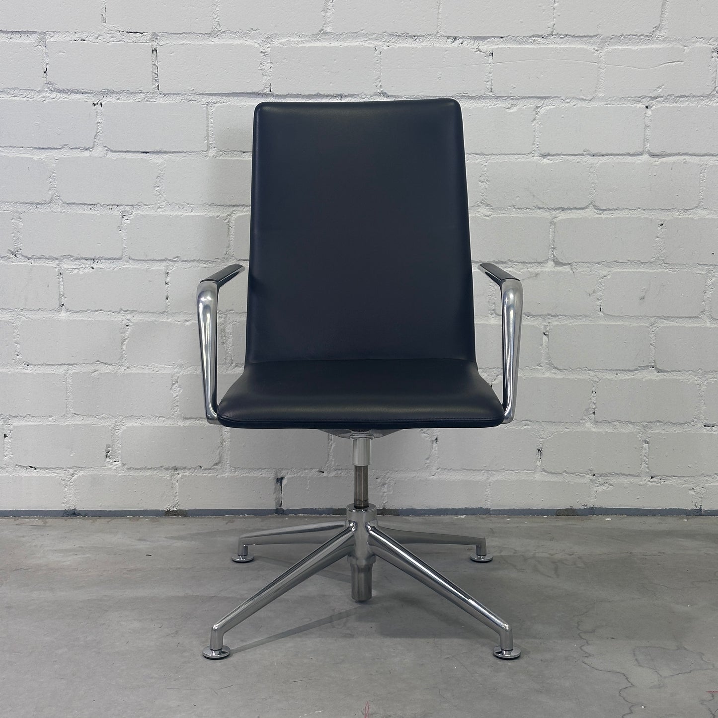 Brunner Fina Soft Konferenzstuhl