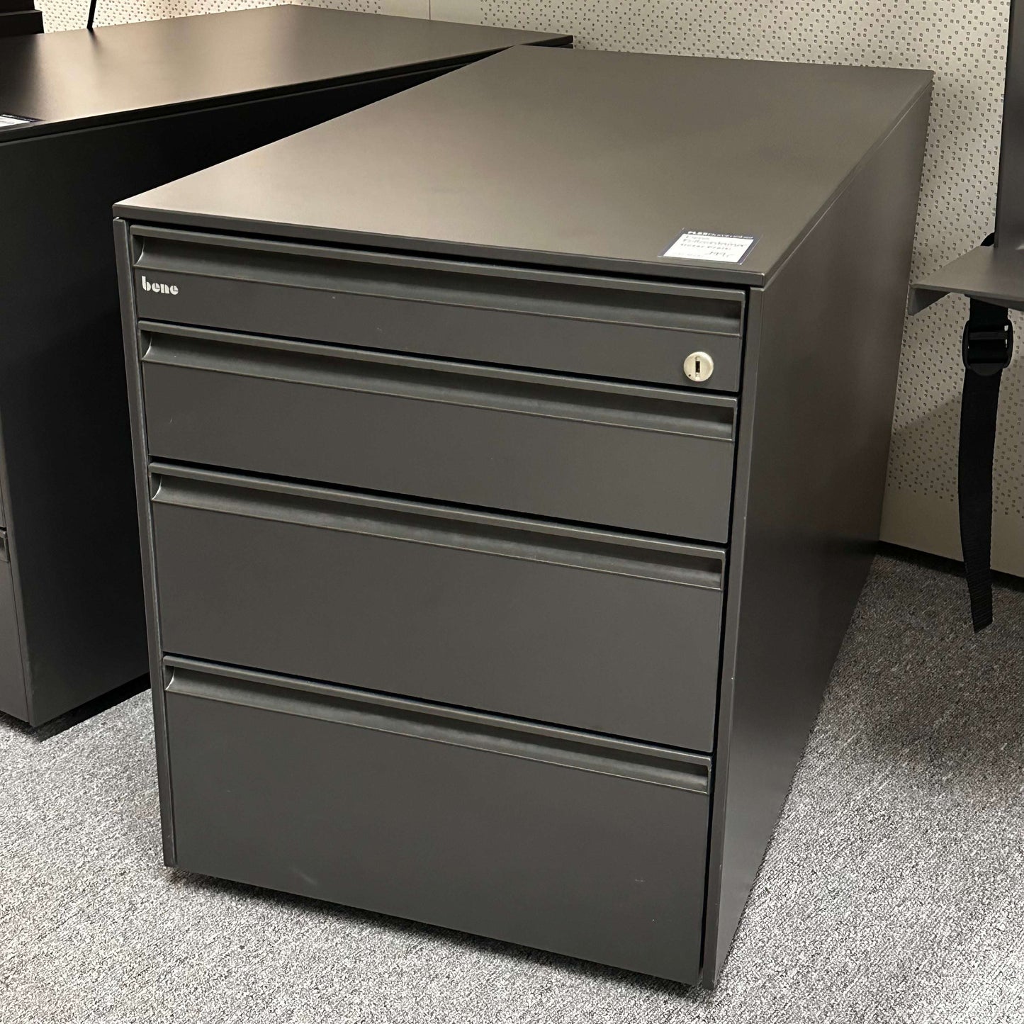 Bene Rollcontainer in anthracite with four drawers, one lockable, 43x54x80cm