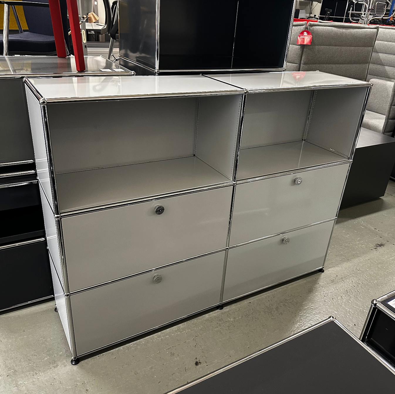 USM Haller Highboard 2x3 lichtgrau 4 Klappen