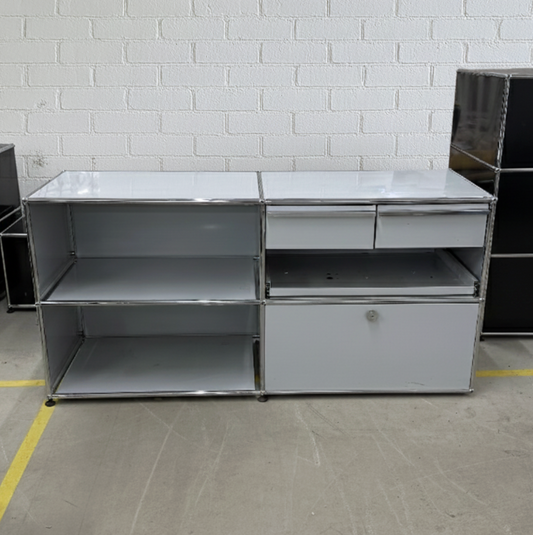 USM Haller Sideboard 2x2 lichtgrau 50cm Tiefe