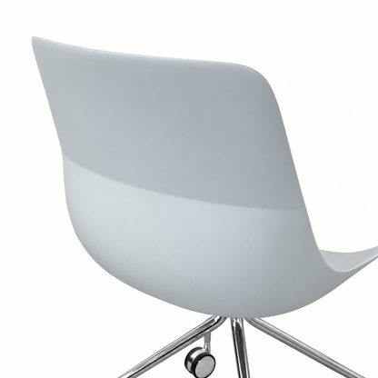 Brunner Crona Light mit Rollen + Polster hellblau
