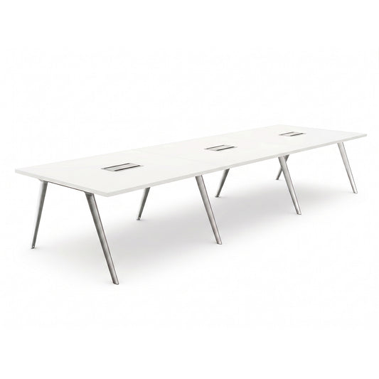 Langer Brunner Konferenztisch Ray 720x160cm mit weißer HPL-Platte, Chromgestell und integrierten Kabelkanälen.