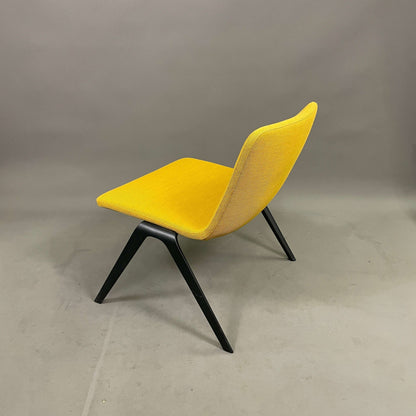 Brunner Loungesessel A-Lounge gelb schwarz moderner Lounge-Sessel mit schwarzem Gestell