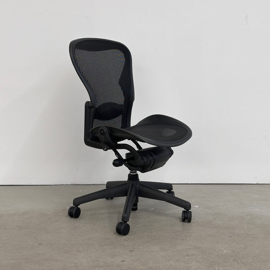 Herman Miller Aeron schwarz (ohne Armlehnen)