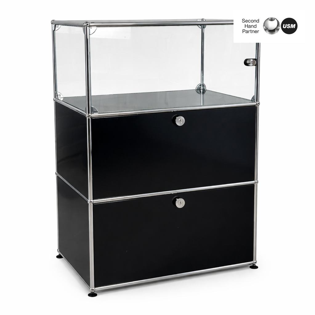 USM Haller Vitrine 1x3 schwarz mit Glas