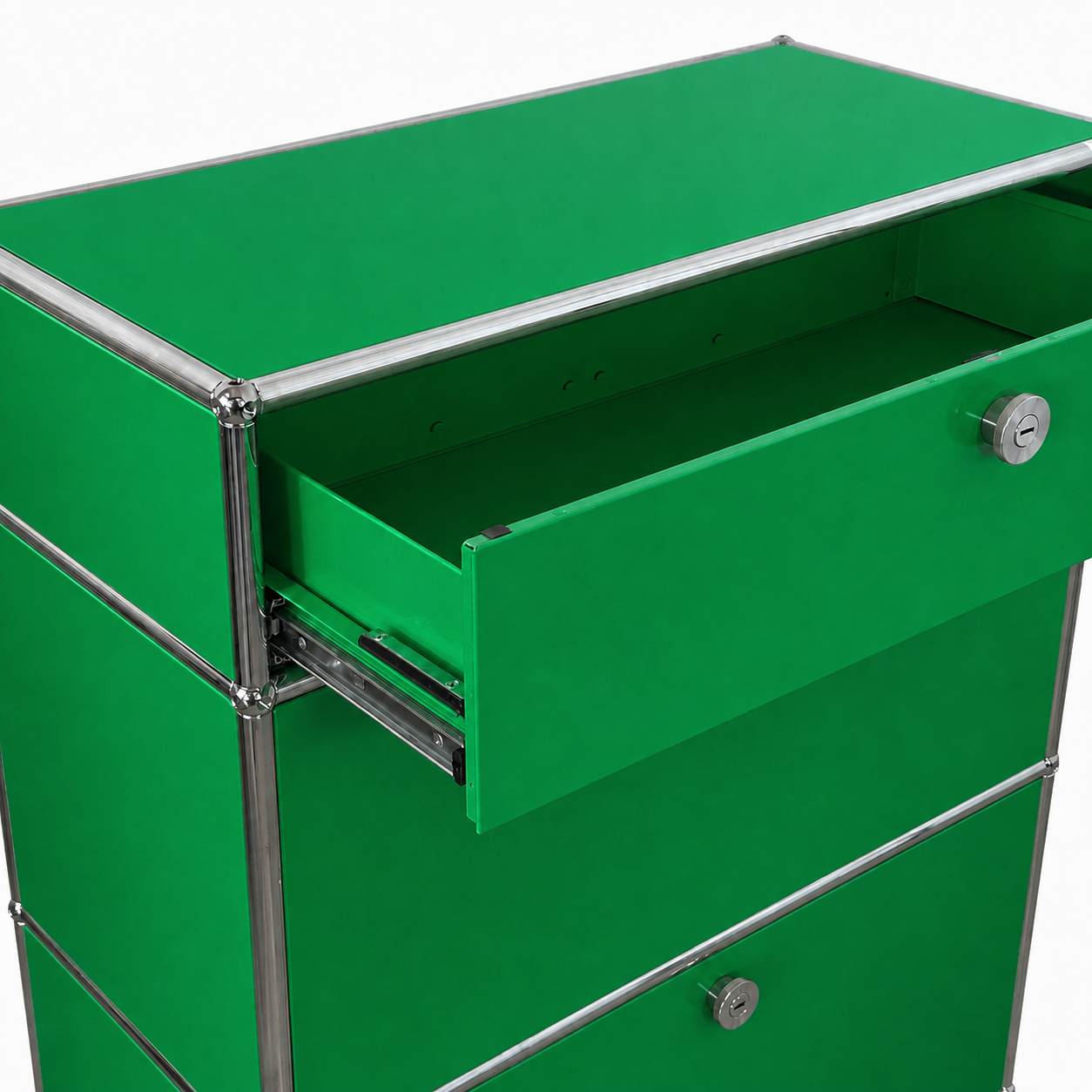USM Haller Highboard 1x3 grün Klappen + Auszug