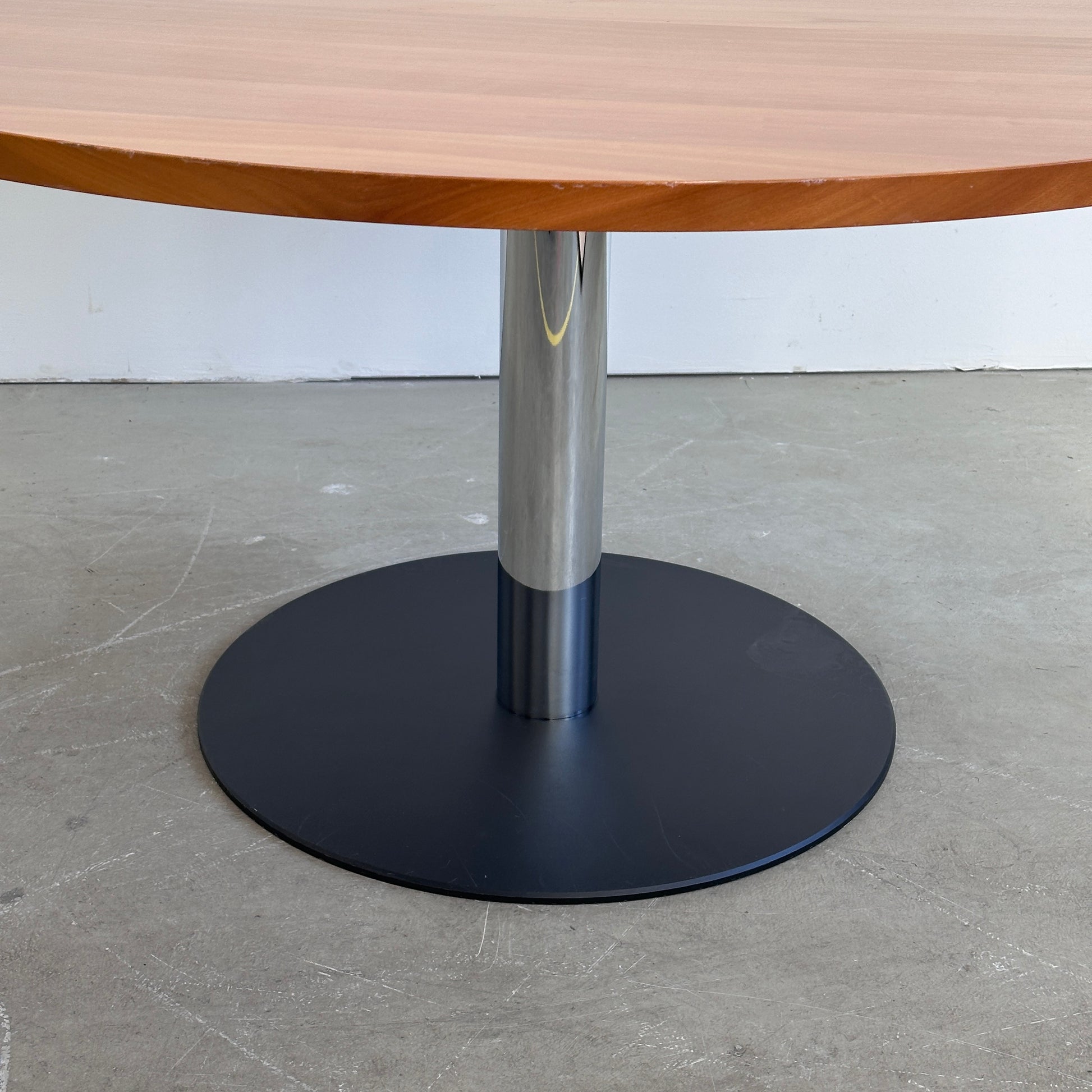 Holztisch rund 140cm