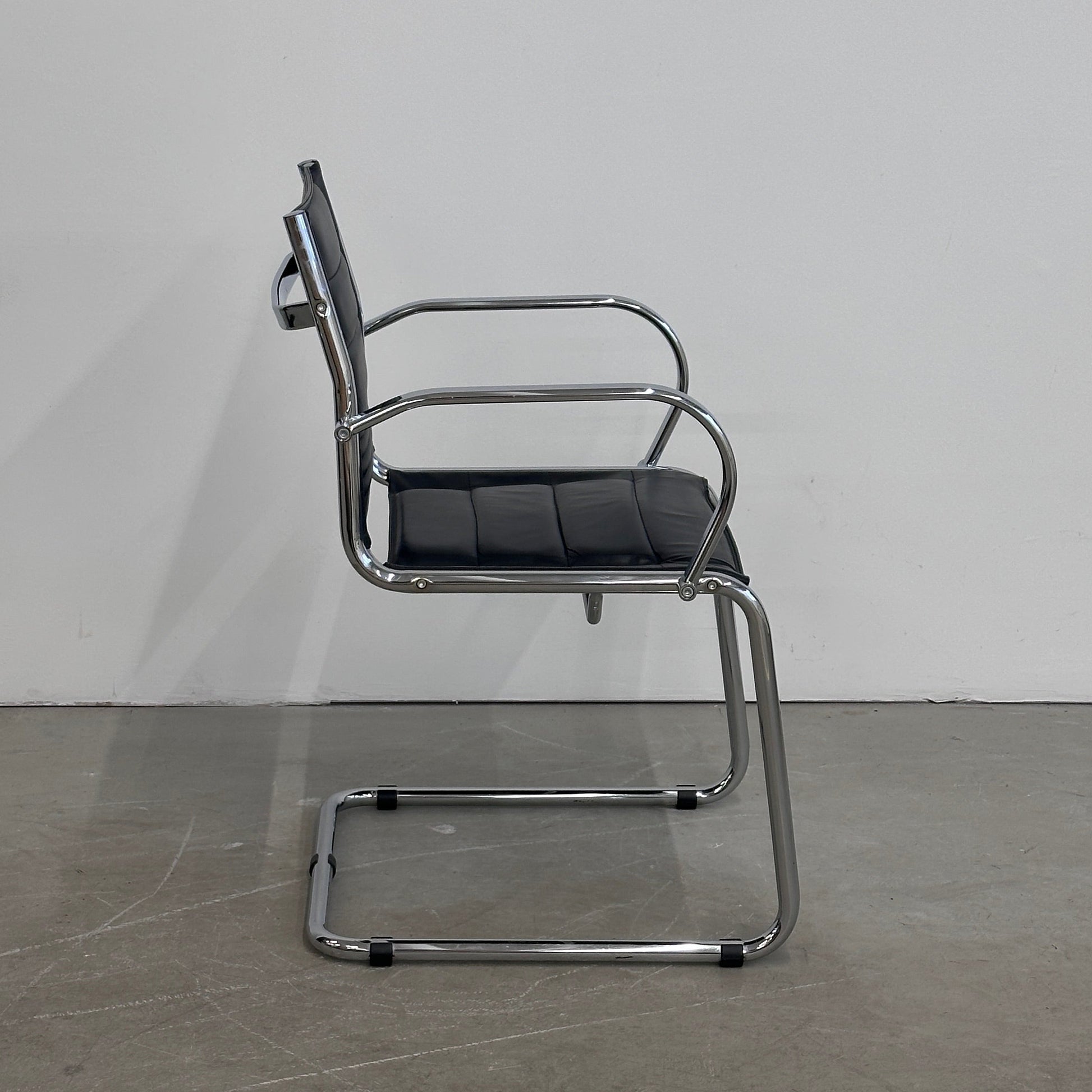 PAKET: 4x Besucherstuhl Leder Chrom [AKTION -50%]