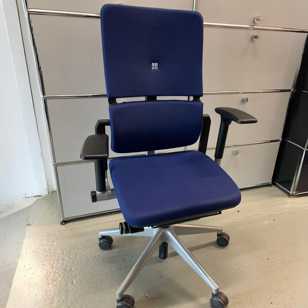 Steelcase Please blau