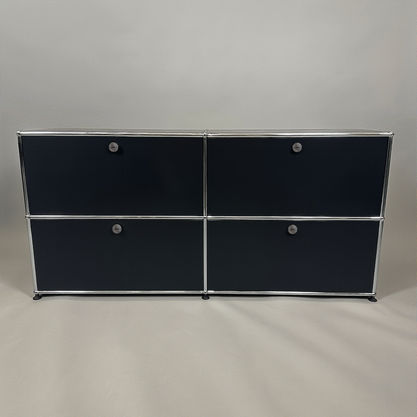 USM Haller Sideboard 2x2 schwarz 4 Klappen
