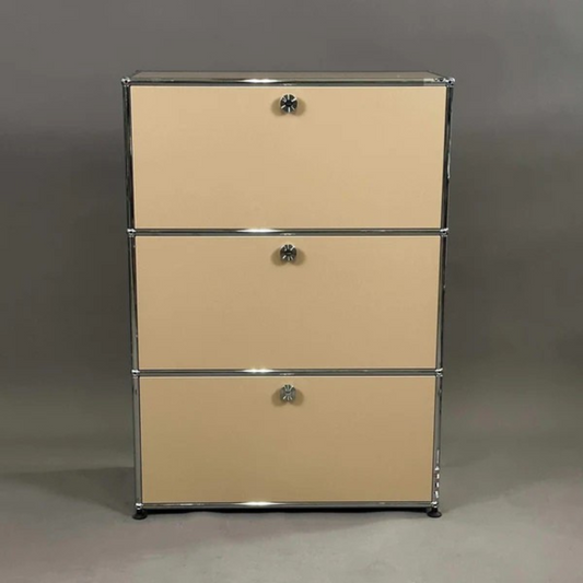 USM Haller Highboard 1x3 beige mit drei Klappen und verchromtem Rahmen in ausgezeichnetem Zustand