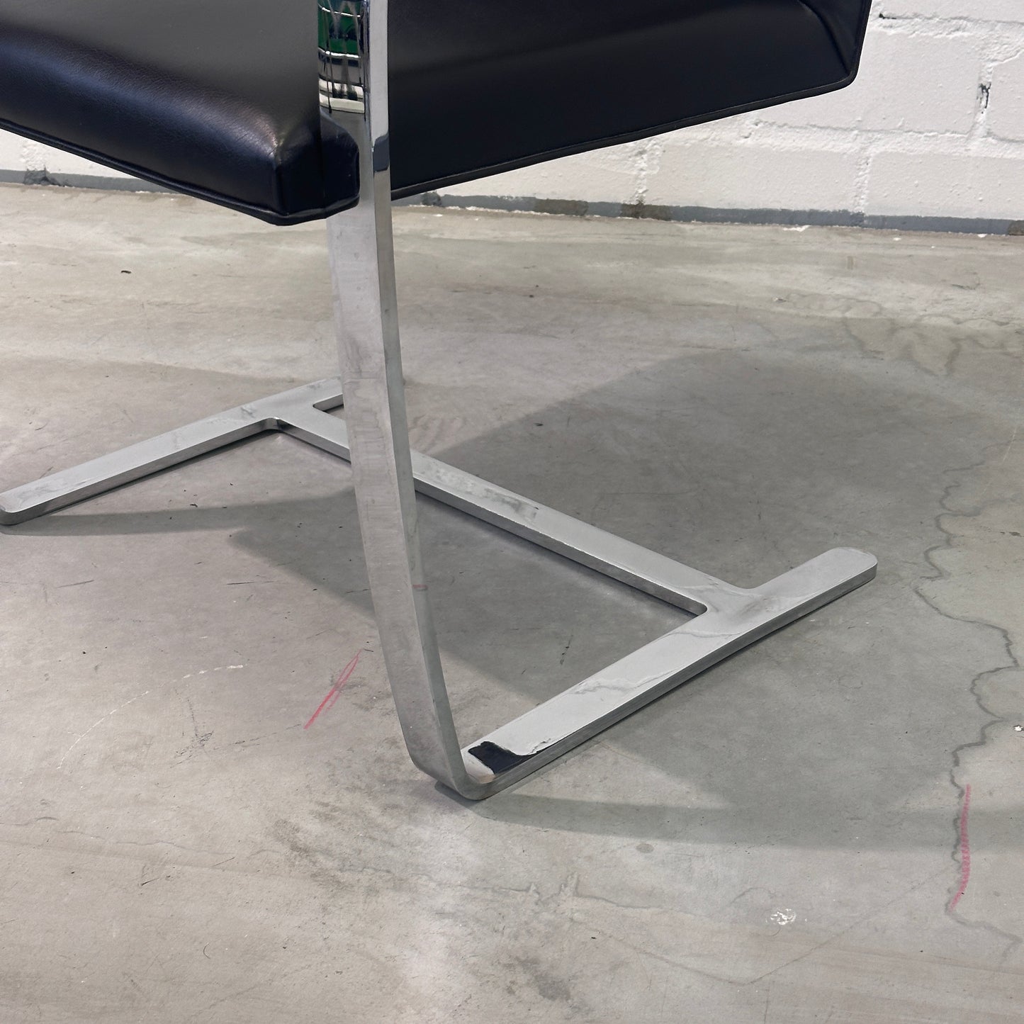 Artikelanlage Brno Sessel Leder schwarz Flachstahl_SWKBR00101