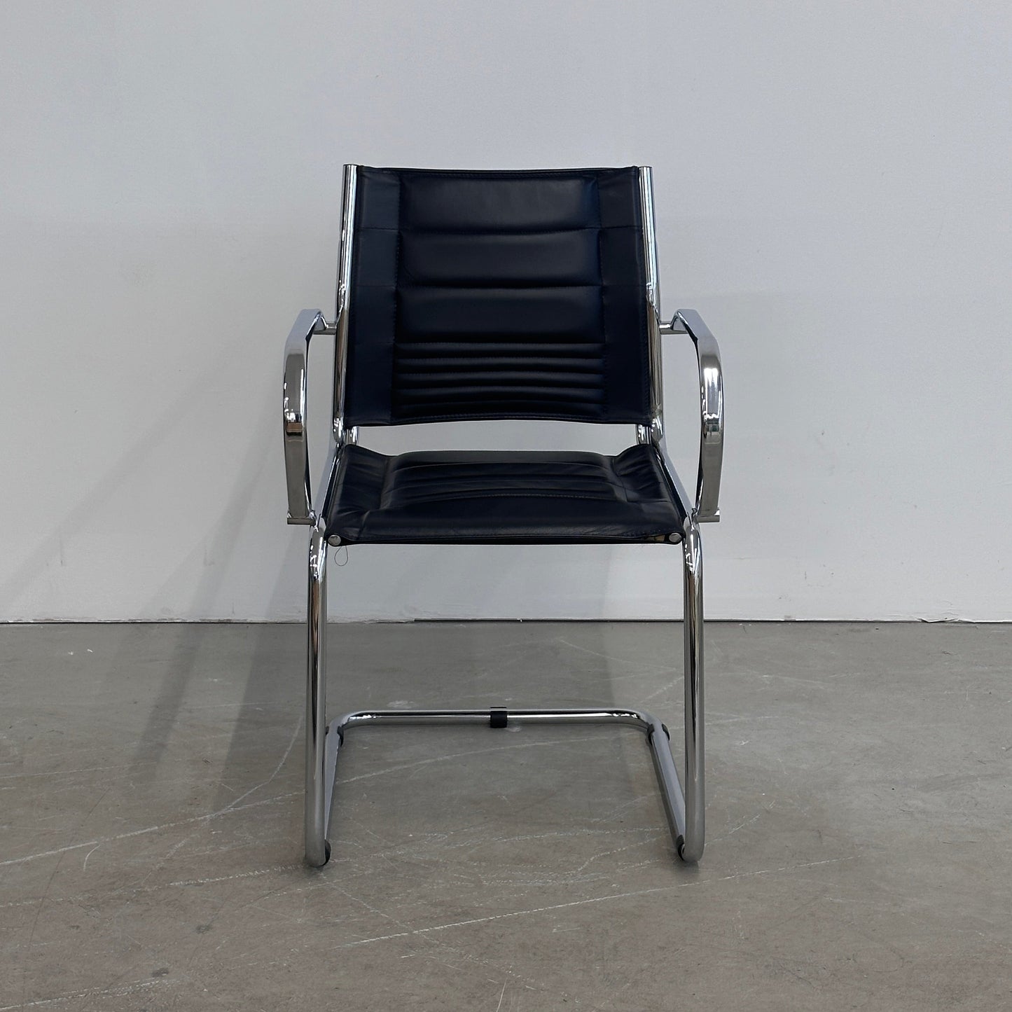 PAKET: 4x Besucherstuhl Leder Chrom [AKTION -50%]