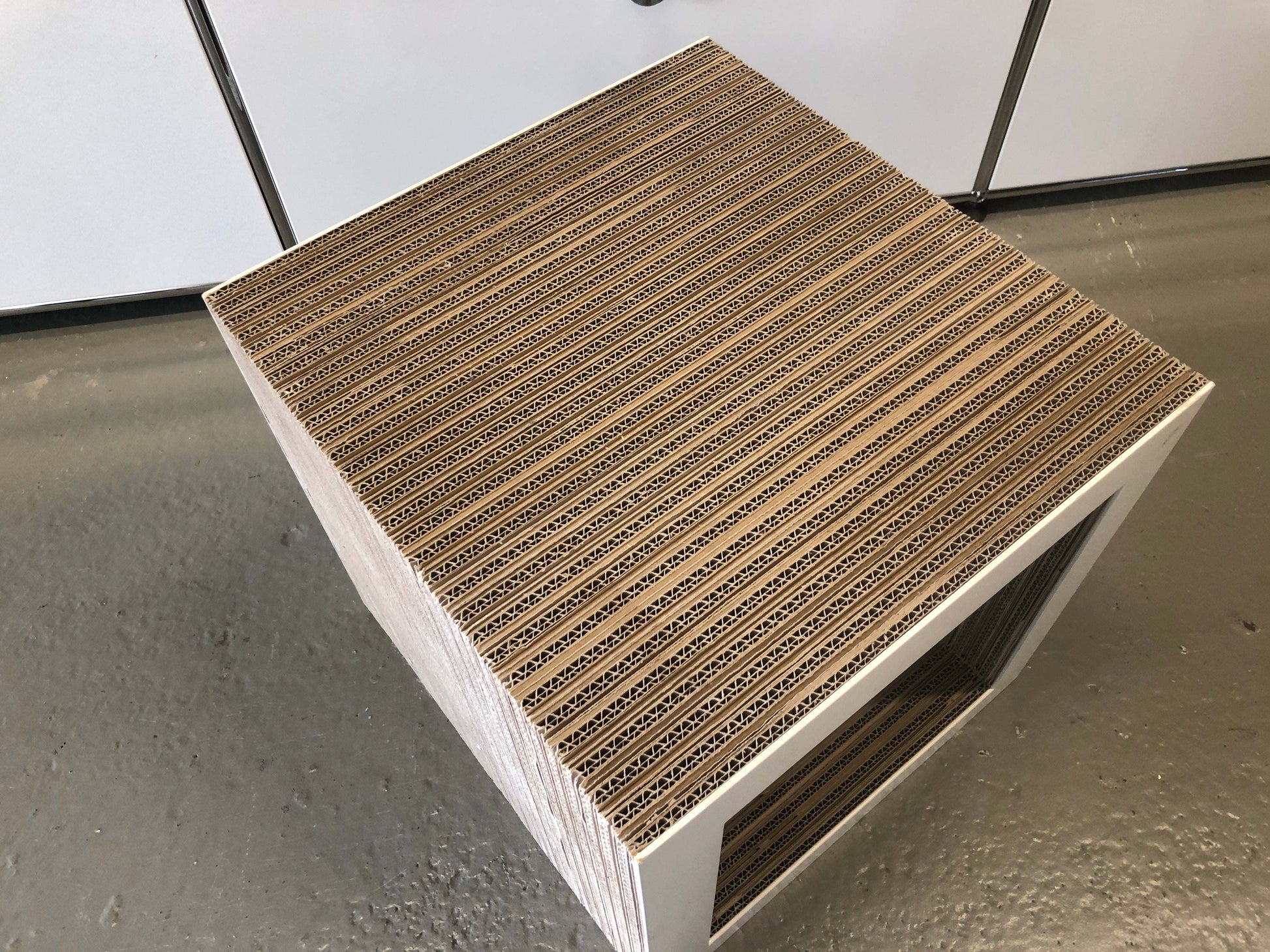 Frank Gehry Low Table made of corrugated cardboard and matte white lacquered wood, 40x40x42cm