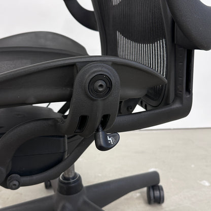 Herman Miller Aeron schwarz