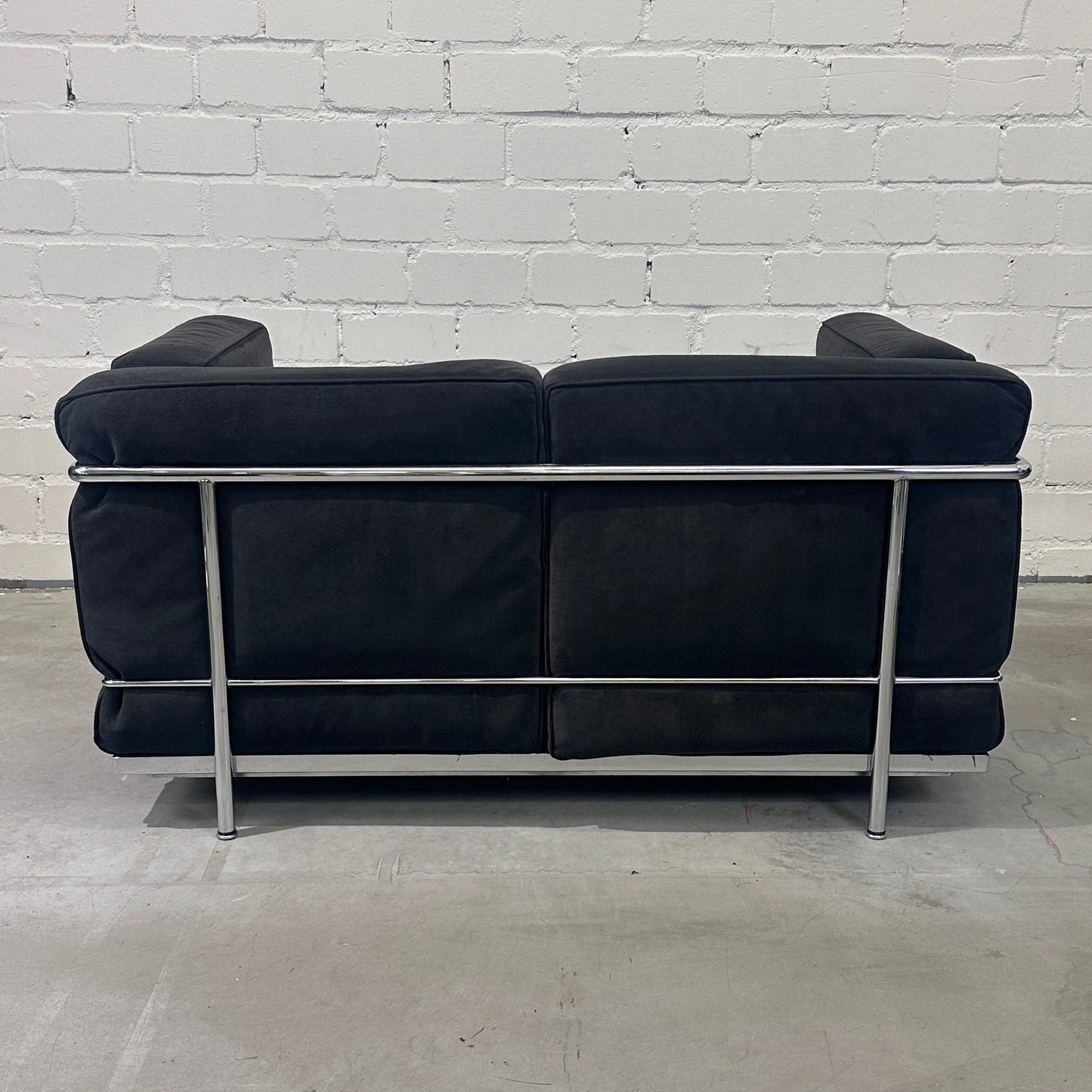 Cassina LC2 2-Sitzer Alcantara schwarz