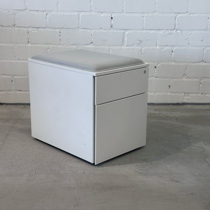 PAKET: 8 x Steelcase Rollcontainer mit Sitzpolster [AKTION -75%]