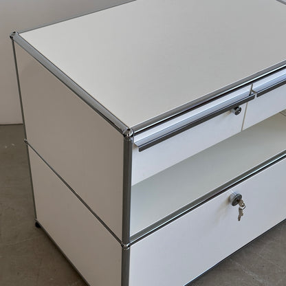 USM Haller Kaffeebar Weiß 1x Klappe 2x Schublade