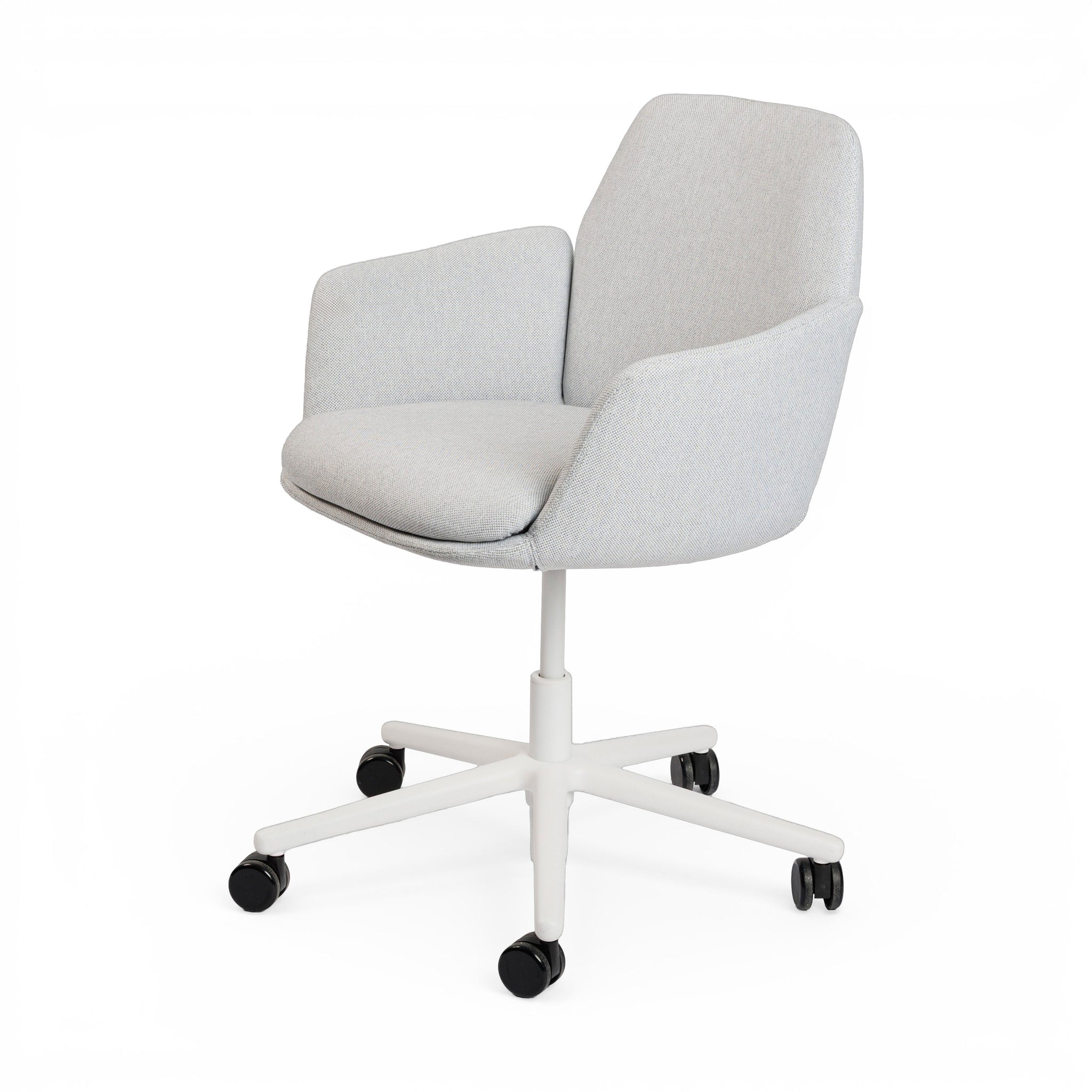 Haworth Poppy Conference Chair in hellgrau fabric with white 5-star base and black casters.