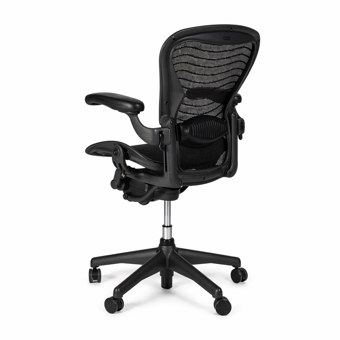 Herman Miller Aeron Bürostuhl, schwarz, mit Netzstoff-Sitz und Rückenlehne, 2D-Armlehnen, Lordosenstütze.