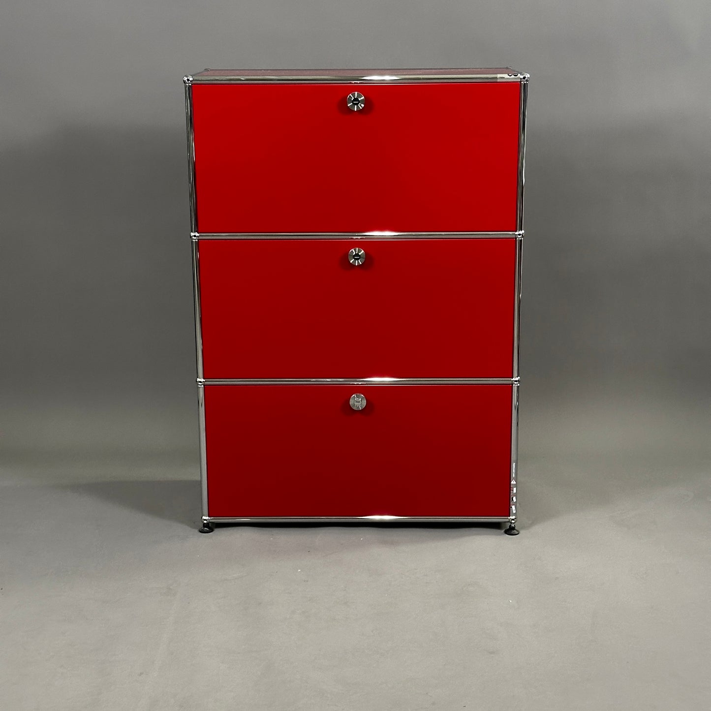 USM Haller Highboard 1x3 rot mit Klappen