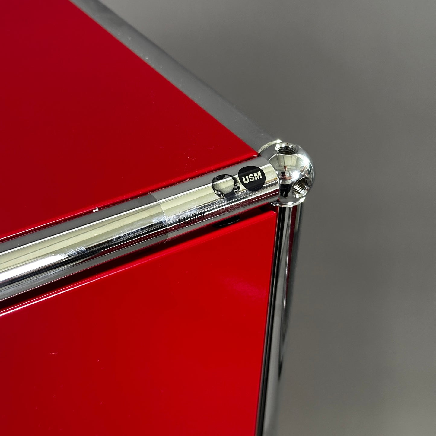 USM Haller Highboard 1x3 rot mit Klappen
