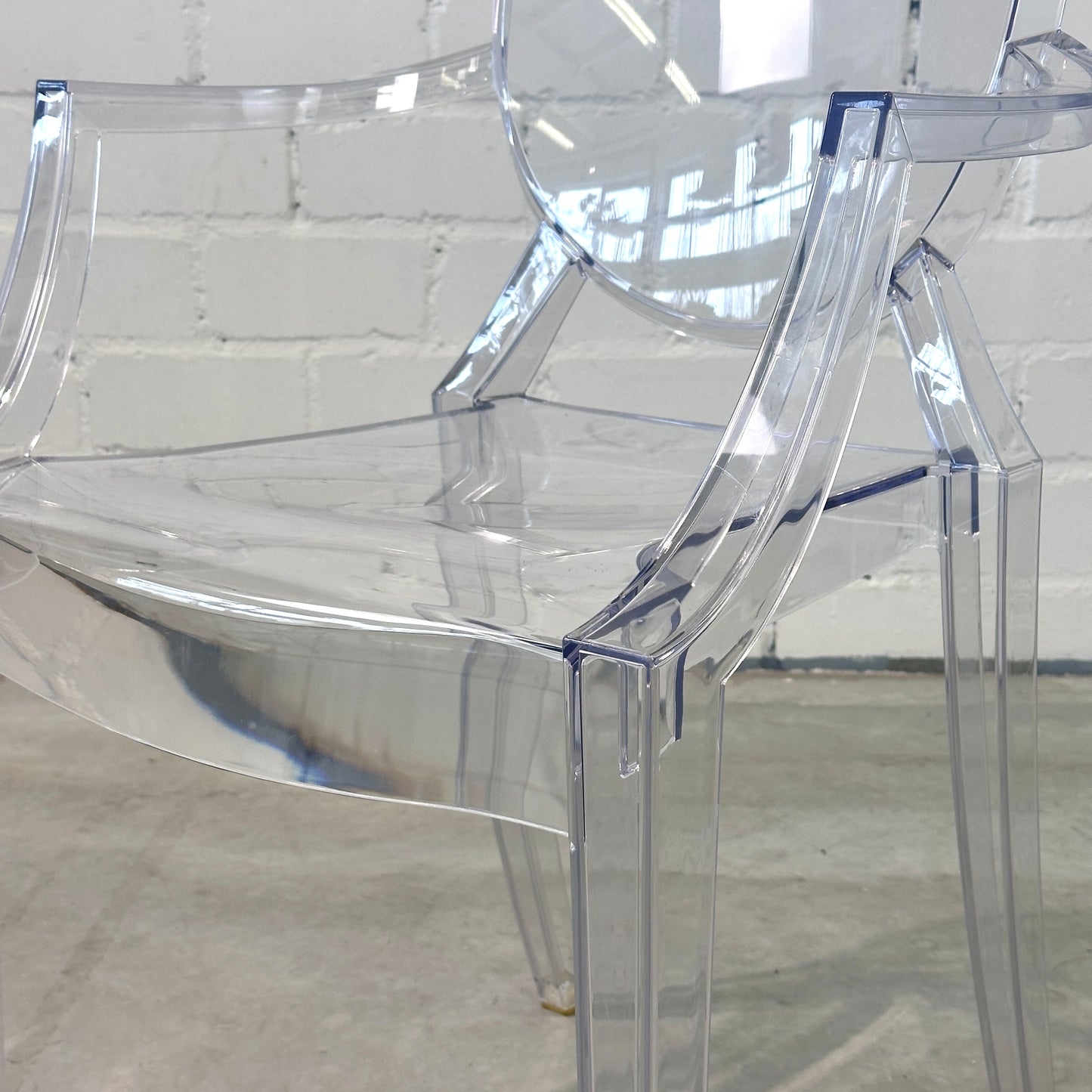 Kartell Louis Ghost Stuhl transparent